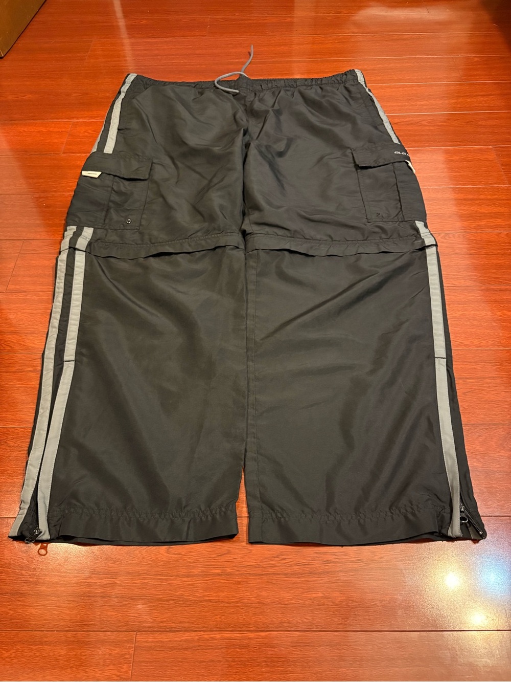 Men’s Y2K Baggy Old Navy Track Pants Gray Size XXL Wide Leg